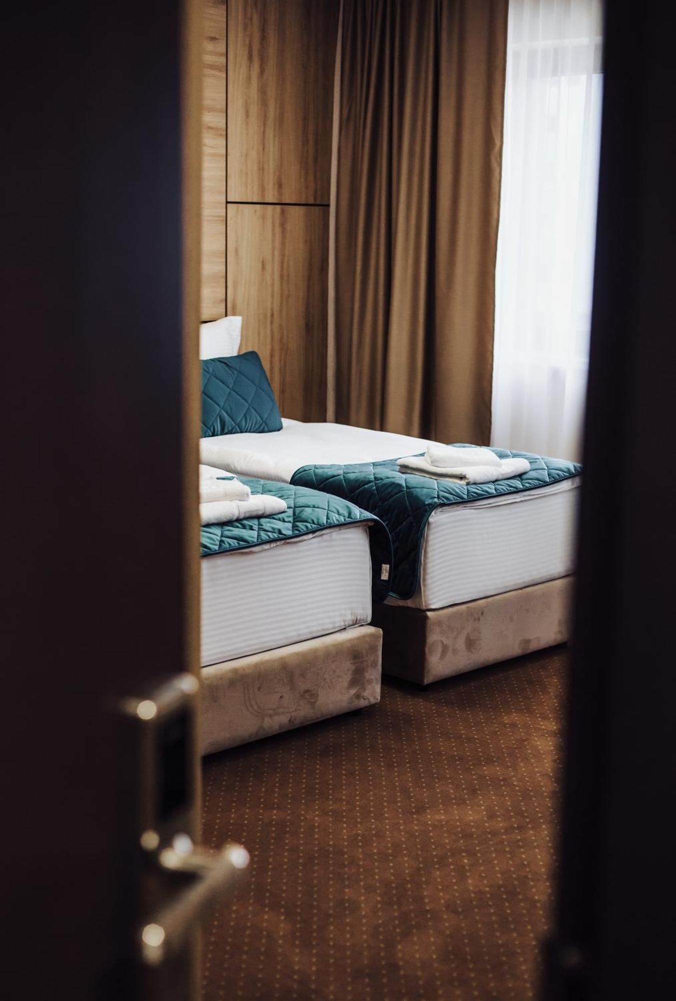 Hotel Brcko Gas Sarajevo Lukavica Eksteriør bilde